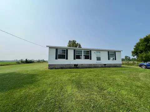 1905 W Saganing, Bentley, MI 48613