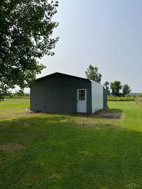 1905 W Saganing, Bentley, MI 48613 photo 42