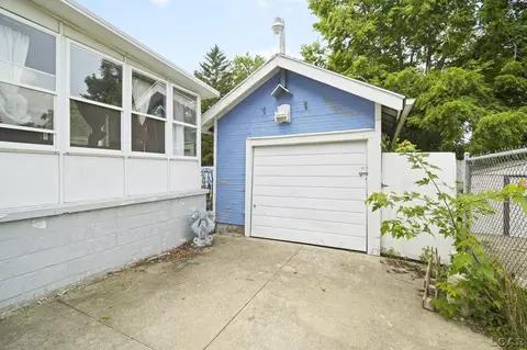 511 Elm, Adrian, MI 49221 photo 31