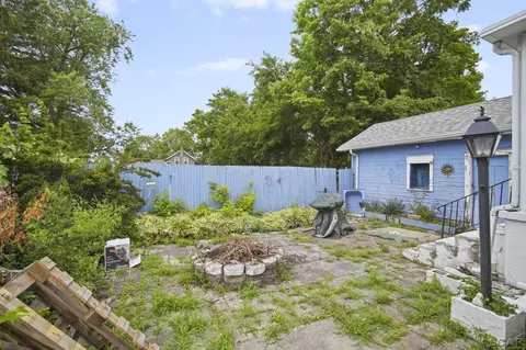511 Elm, Adrian, MI 49221 photo 32