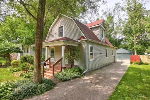 2415 N Bond, Saginaw, MI 48602