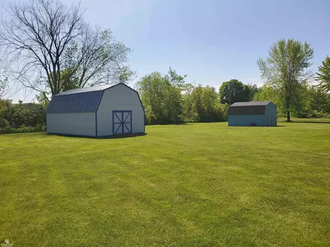 9268 Hill, Goodells, MI 48027 photo 7