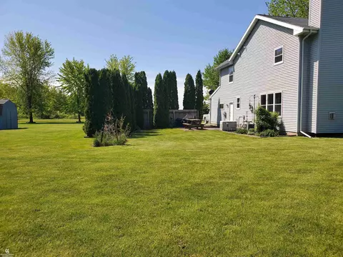 9268 Hill, Goodells, MI 48027 photo 6
