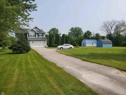9268 Hill, Goodells, MI 48027 photo 2