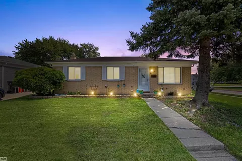 29500 Garden, Roseville, MI 48066