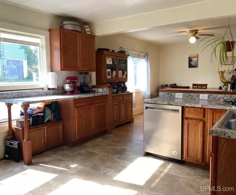 51 Second, South Range, MI 49963 photo 6