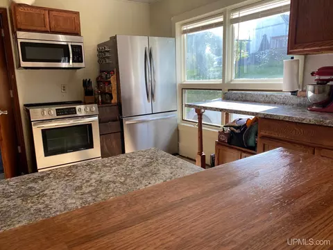 51 Second, South Range, MI 49963 photo 2