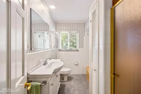 596 Hampton, Grosse Pointe Woods, MI 48236 photo 15
