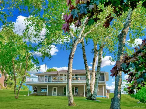 W8044 S Lake Antoine, Iron Mountain, MI 49801
