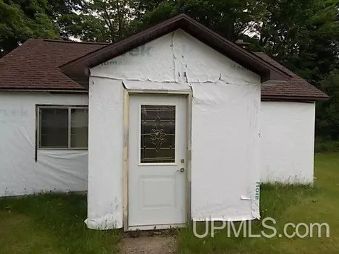 200 Willow Ave, Bates, MI 49935 photo 3