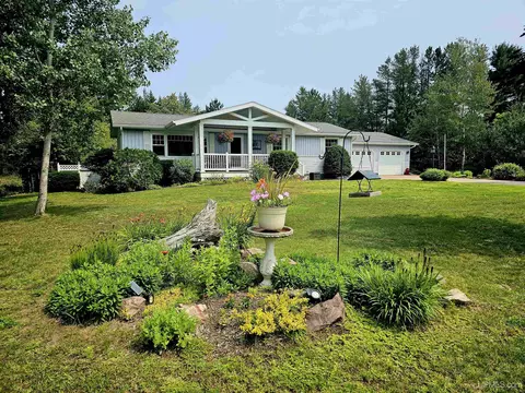 129 Riverland, Marquette, MI 49855
