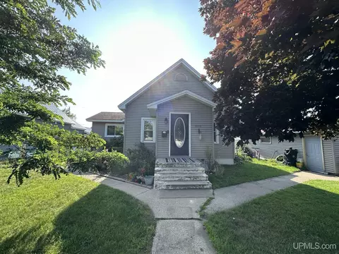 1609 N 16th, Escanaba, MI 49829