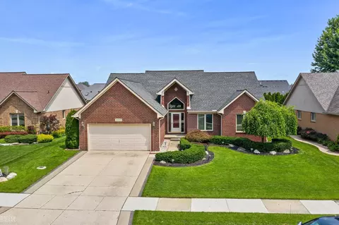 51570 Willow, Macomb, MI 48044