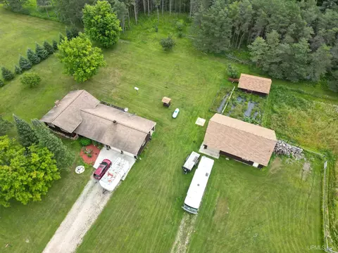9660 County 416 H, Cornell, MI 49818