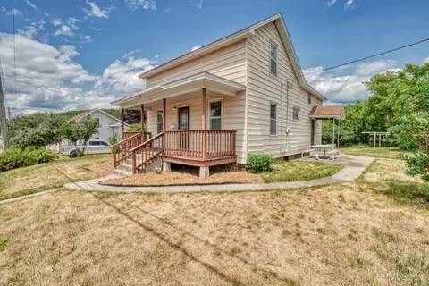 714 Sixteenth, Norway, MI 49870