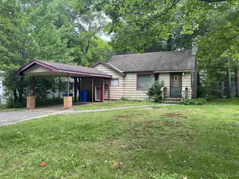 1602 Gray, Marquette, MI 49855