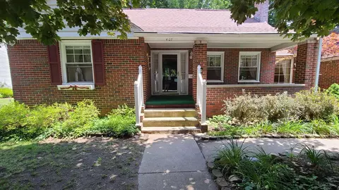 407 S Front, Chesaning, MI 48616