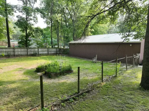 670 Lone Pne, Harrison, MI 48625 photo 9