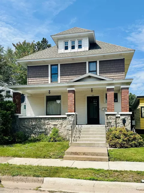213 E Mansfield, Ironwood, MI 49938