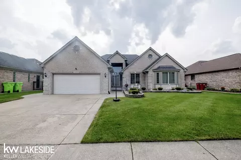 54453 Jeffery, Macomb, MI 48042