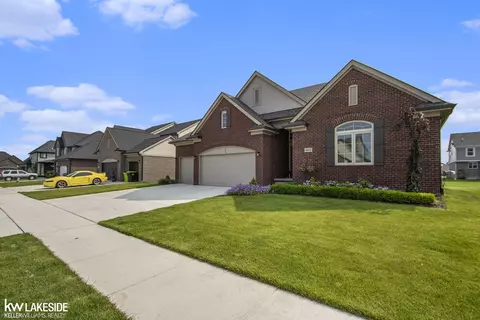 49840 Split Rock, Macomb, MI 48044 photo 2