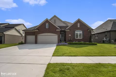 49840 Split Rock, Macomb, MI 48044
