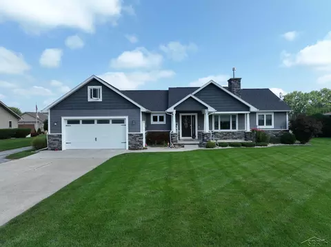 1705 Cass Ave, Bay City, MI 48708
