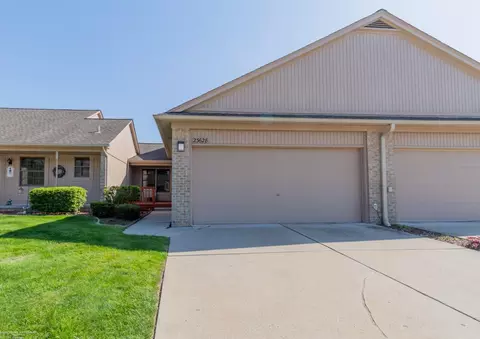 23628 Northport, Clinton Township, MI 48036
