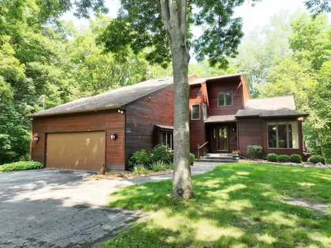 5308 N Seymour, Flushing, MI 48433