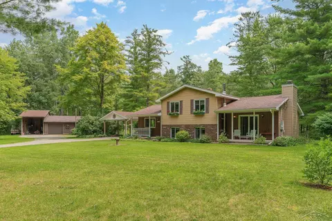 4290 N Ehlers, Midland, MI 48642