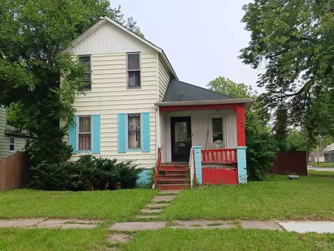 902 N Porter, Saginaw, MI 48602