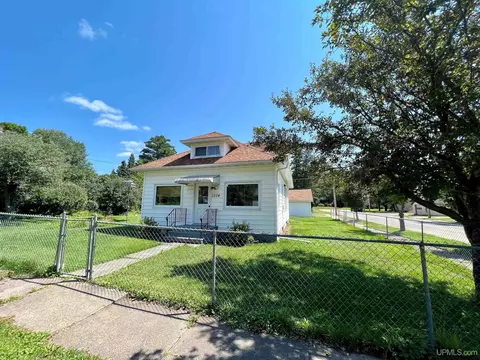 1204 N First, Iron River, MI 49935