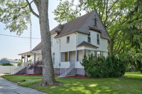 6445 Shattuck, Saginaw, MI 48603