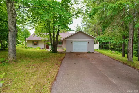 908 Evergreen, Hancock, MI 49930