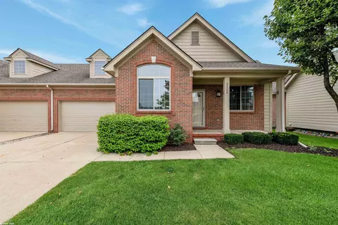 22589 Cass, Macomb, MI 48042
