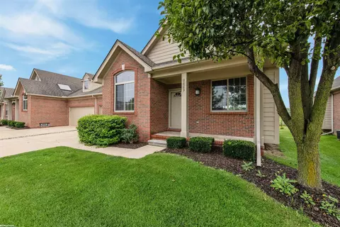 22589 Cass, Macomb, MI 48042 photo 4