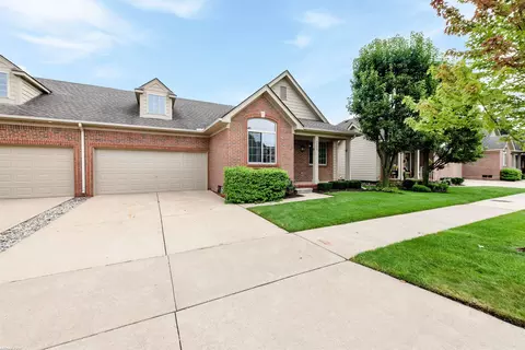 22589 Cass, Macomb, MI 48042 photo 2