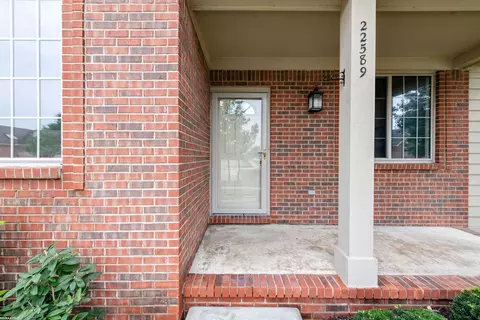 22589 Cass, Macomb, MI 48042 photo 5