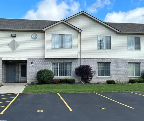 19566 Spagnuolo, Roseville, MI 48066