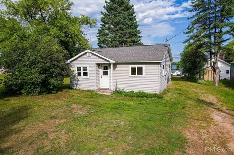 42282 N Hancock, Chassell, MI 49916