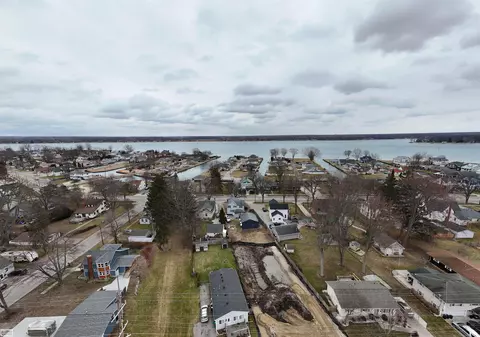 View/Area - 1813 St Clair Riv, Algonac, MI 48001 photo 6 of 10