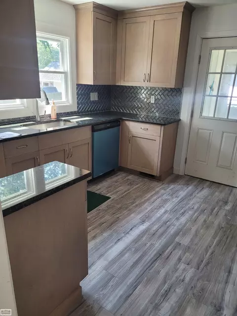 Kitchen - 1813 St Clair Riv, Algonac, MI 48001 photo 3 of 3