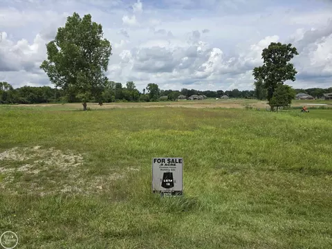 11588 Erins UNIT 16, Bruce, MI 48065