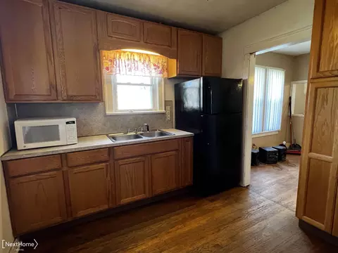 3202 Clairmont, Flint, MI 48503 photo 7