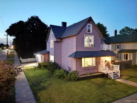 303 E Case, Negaunee, MI 49866