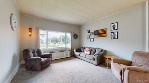 303 E Case, Negaunee, MI 49866 photo 3