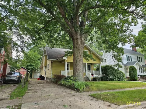 730 N 6th, Saint Clair, MI 48079 photo 2