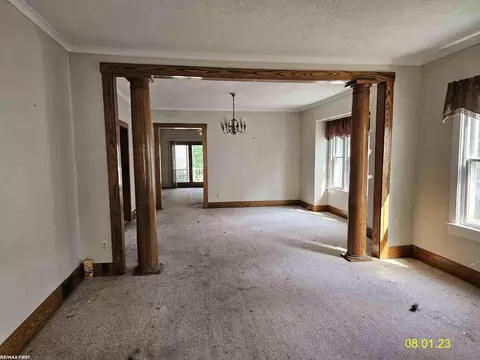 730 N 6th, Saint Clair, MI 48079 photo 6