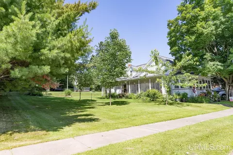 345 Republic, Republic, MI 49879