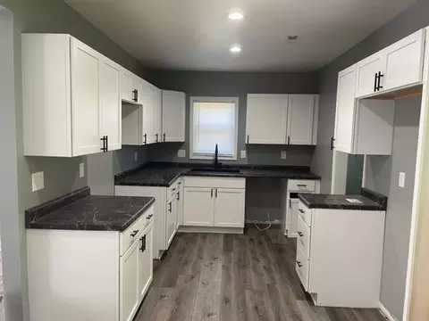 1398 Lynton, Flint, MI 48507 photo 7